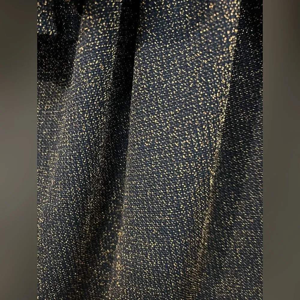 Umgee gorgeous deep brown w/gold sparkle fabric size 1X off the shoulder blouse